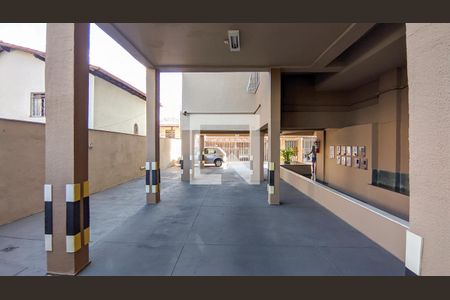 Garagem de apartamento à venda com 3 quartos, 60m² em Sagrada Família, Belo Horizonte