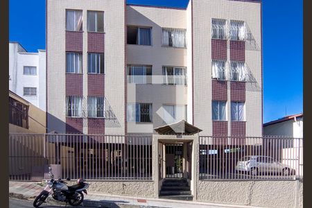 Fachada de apartamento à venda com 3 quartos, 60m² em Sagrada Família, Belo Horizonte