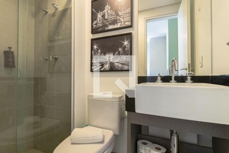 Banheiro de kitnet/studio para alugar com 1 quarto, 29m² em Vila Olímpia, São Paulo