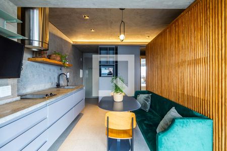 Sala/Cozinha de apartamento à venda com 1 quarto, 44m² em Pinheiros, São Paulo