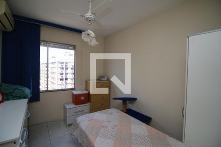 Quarto 1 de apartamento para alugar com 2 quartos, 60m² em Penha, Rio de Janeiro