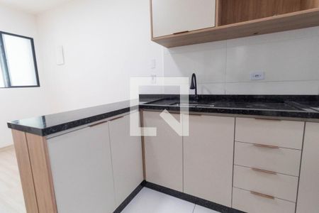 Cozinha de apartamento para alugar com 2 quartos, 38m² em Vila Ré, São Paulo