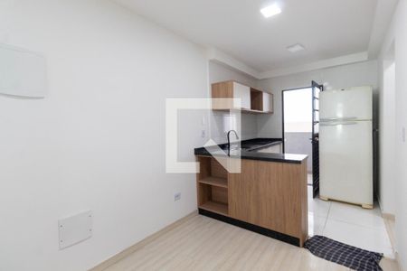 Sala/Cozinha de apartamento para alugar com 2 quartos, 38m² em Vila Ré, São Paulo