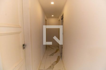 Corredor de apartamento à venda com 3 quartos, 100m² em Icaraí, Niterói