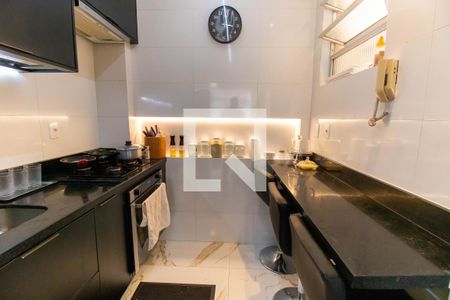 Cozinha e Área de Serviço de apartamento à venda com 3 quartos, 100m² em Icaraí, Niterói