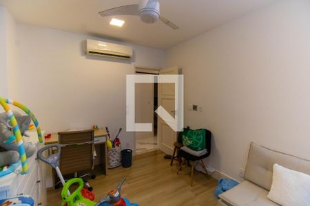 Quarto 1 de apartamento à venda com 3 quartos, 100m² em Icaraí, Niterói