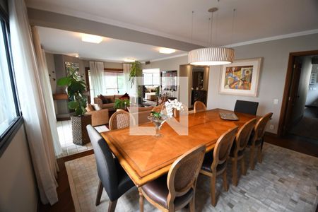 Sala de apartamento à venda com 4 quartos, 306m² em Cambuí, Campinas