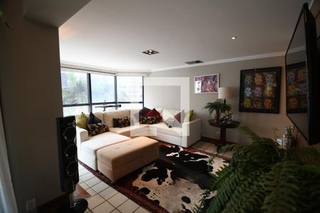Sala TV de apartamento à venda com 4 quartos, 306m² em Cambuí, Campinas
