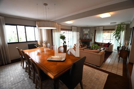 Sala de apartamento à venda com 4 quartos, 306m² em Cambuí, Campinas