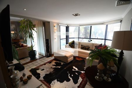 Sala TV de apartamento à venda com 4 quartos, 306m² em Cambuí, Campinas