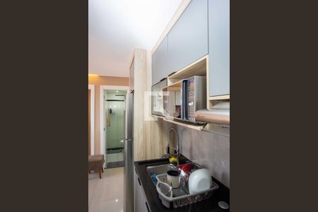 Cozinha de apartamento à venda com 2 quartos, 34m² em Jardim Miriam, São Paulo