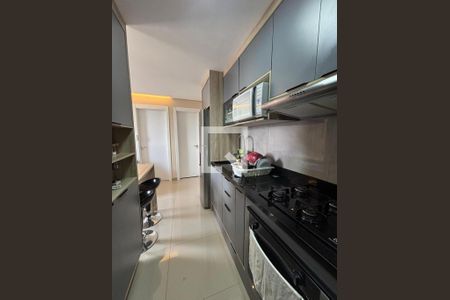 Cozinha e Área de Serviço de apartamento à venda com 2 quartos, 34m² em Jardim Miriam, São Paulo