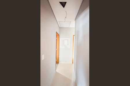 Corredor de casa à venda com 3 quartos, 126m² em Vila Curuçá, Santo André