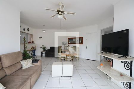 Sala de apartamento para alugar com 2 quartos, 110m² em Jardim Las Palmas, Guarujá