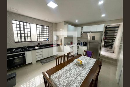 Foto 19 de casa à venda com 2 quartos, 83m² em Vila Bertioga, São Paulo