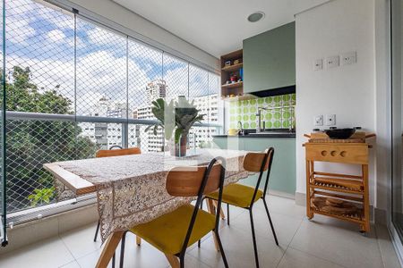 Varanda de apartamento à venda com 2 quartos, 74m² em Sumaré, São Paulo