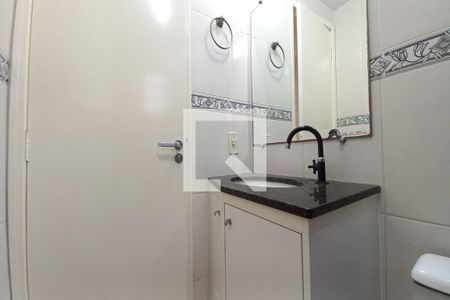 Banheiro de apartamento à venda com 3 quartos, 120m² em Vila Joao Jorge, Campinas