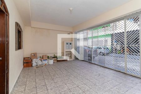 Garagem de casa para alugar com 4 quartos, 150m² em Jardim Sao Carlos (zona Leste), São Paulo