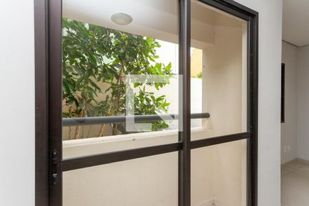 Vista da Sala de apartamento para alugar com 2 quartos, 62m² em Jardim das Flores, São Paulo