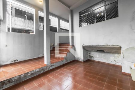 Garagem de casa à venda com 3 quartos, 350m² em Cangaiba, São Paulo