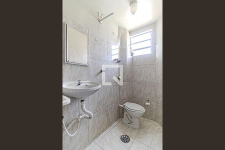 Banheiro de kitnet/studio para alugar com 1 quarto, 30m² em Santa Cecilia, São Paulo