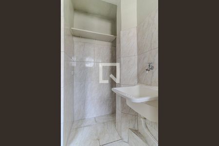 Banheiro de kitnet/studio para alugar com 1 quarto, 30m² em Santa Cecilia, São Paulo