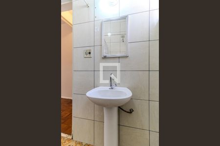 Banheiro de kitnet/studio para alugar com 1 quarto, 30m² em Bela Vista, São Paulo
