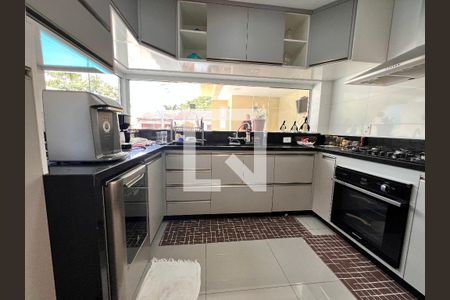 Cozinha de casa de condomínio à venda com 3 quartos, 210m² em Taquara, Rio de Janeiro