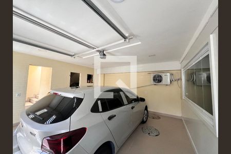 Garagem de casa de condomínio à venda com 3 quartos, 210m² em Taquara, Rio de Janeiro