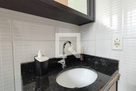 Banheiro de apartamento para alugar com 2 quartos, 45m² em Jardim São José, Campinas