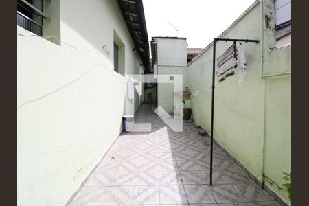 Quintal de casa à venda com 2 quartos, 107m² em Vila Mazzei, São Paulo