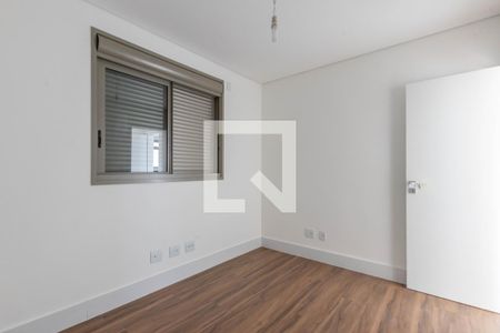 Suíte 2 de apartamento à venda com 2 quartos, 66m² em Santo Agostinho, Belo Horizonte