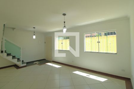 Sala de casa de condomínio para alugar com 3 quartos, 100m² em Pedreira, São Paulo