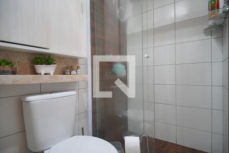 Banheiro de apartamento à venda com 2 quartos, 55m² em São Jorge, Novo Hamburgo