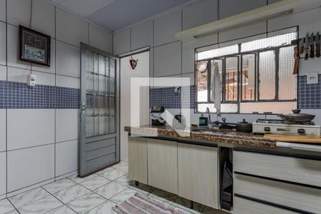 Cozinha de casa à venda com 4 quartos, 200m² em Bom Jesus, Porto Alegre