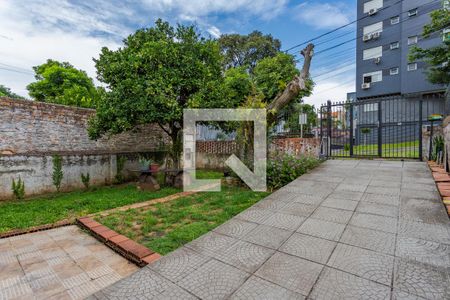 Quintal de casa à venda com 4 quartos, 200m² em Bom Jesus, Porto Alegre