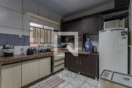 Cozinha de casa à venda com 4 quartos, 200m² em Bom Jesus, Porto Alegre