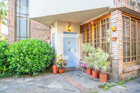 Entrada de casa de condomínio à venda com 3 quartos, 166m² em Jardim Isabel, Porto Alegre