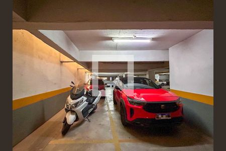Garagem de apartamento à venda com 3 quartos, 198m² em Vila Primavera, São Paulo
