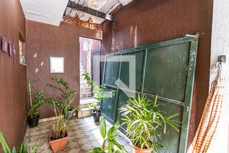 Hall de entrada de casa à venda com 3 quartos, 140m² em Jardim Mangalot, São Paulo