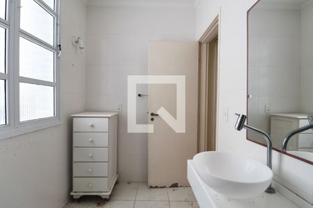 Banheiro Social de apartamento para alugar com 3 quartos, 100m² em Centro, Guarujá