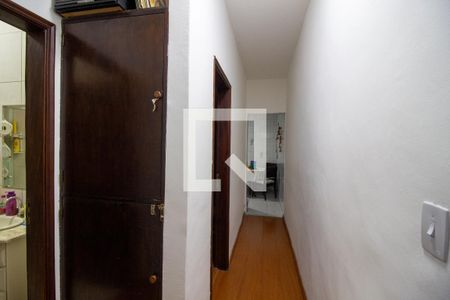 Corredor de casa à venda com 2 quartos, 132m² em Jardim Celeste, São Paulo