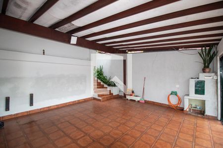 Garagem de casa à venda com 2 quartos, 132m² em Jardim Celeste, São Paulo