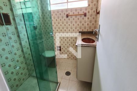 Banheiro da Suíte de casa para alugar com 3 quartos, 210m² em Vila Lucia, São Paulo