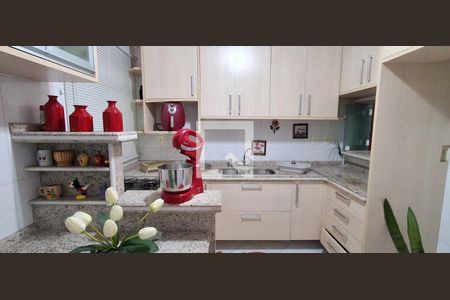 Cozinha de casa à venda com 3 quartos, 220m² em Nova Gerti, São Caetano do Sul