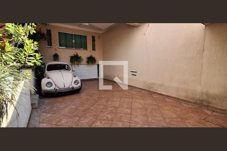Garagem de casa à venda com 3 quartos, 220m² em Nova Gerti, São Caetano do Sul