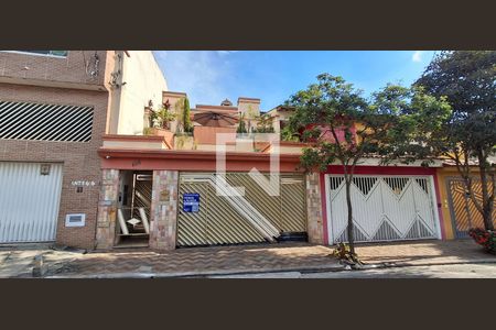 Fachada de casa à venda com 3 quartos, 220m² em Nova Gerti, São Caetano do Sul