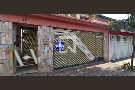 Plaquinha de casa à venda com 3 quartos, 220m² em Nova Gerti, São Caetano do Sul