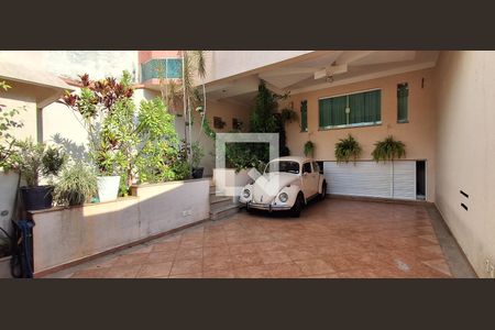 Garagem de casa à venda com 3 quartos, 220m² em Nova Gerti, São Caetano do Sul