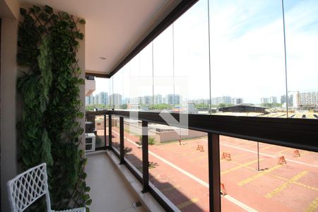 Varanda de apartamento à venda com 2 quartos, 65m² em Jacarepaguá, Rio de Janeiro